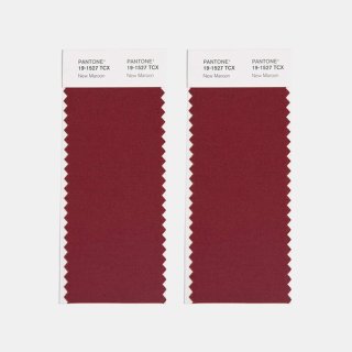 PANTONE ® COTTON SWATCH CARD
2 STRIPS, double-layered
5 cm x 11 cm each...